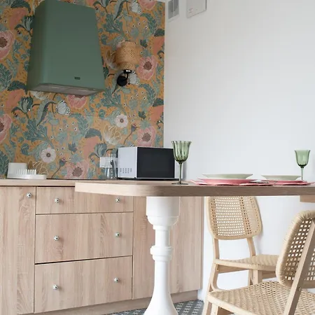 Rentplanet - Przy Dworcu Głównym Apartamento Poznan