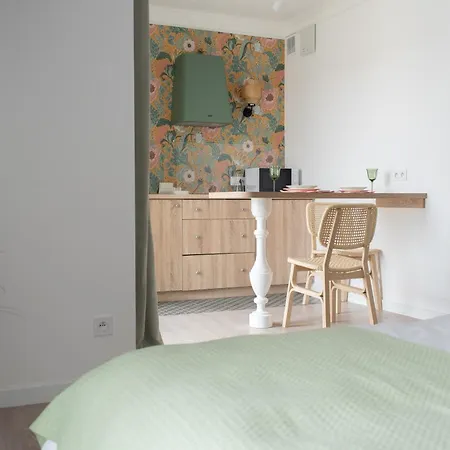 Rentplanet - Przy Dworcu Glownym Апартаменты Познань