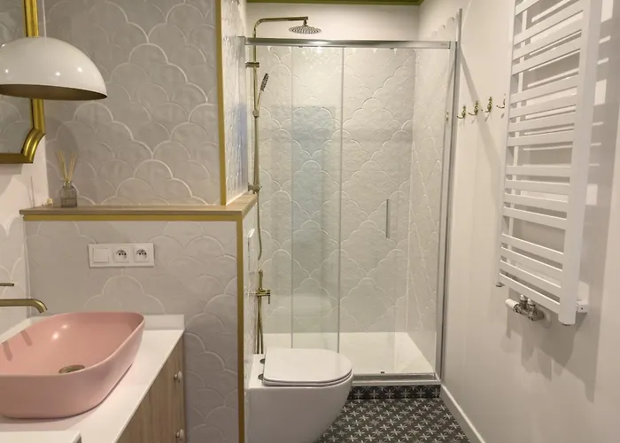 Rentplanet - Przy Dworcu Glownym Apartment